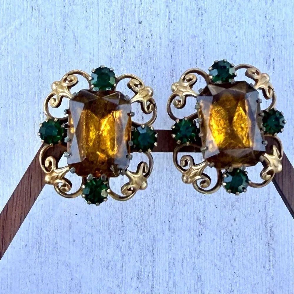 Coro Vintage Amber Glass & Green Rhinestone Clip-On Earrings Gold Tone Ornate